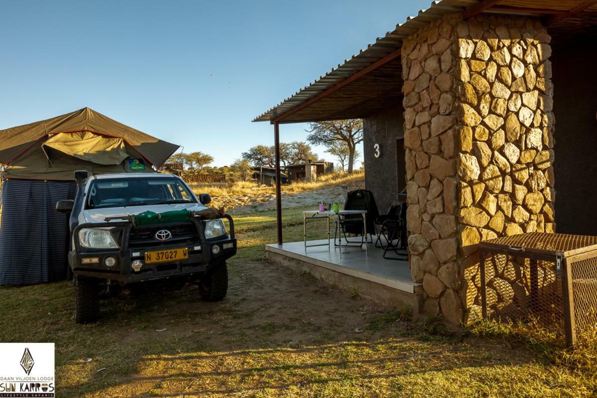 Daan Viljoen Game Lodge Windhoek Exterior photo